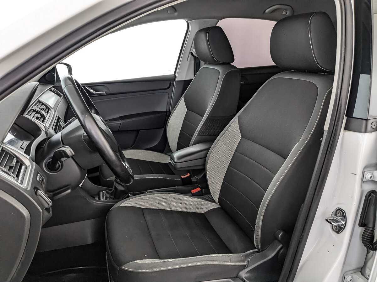 Skoda Rapid, 2017 Фото №16