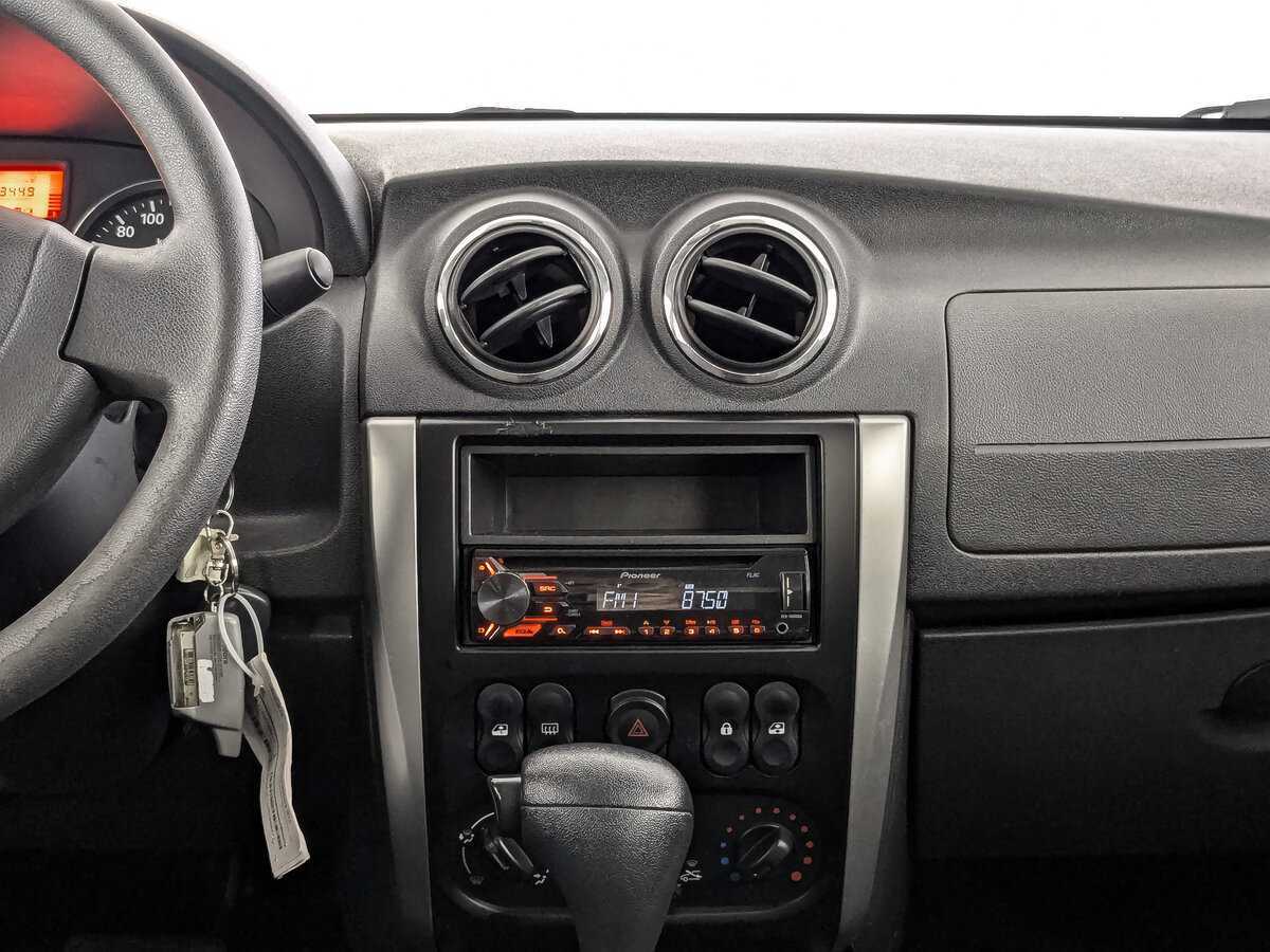 Nissan Almera, 2016 Фото №13