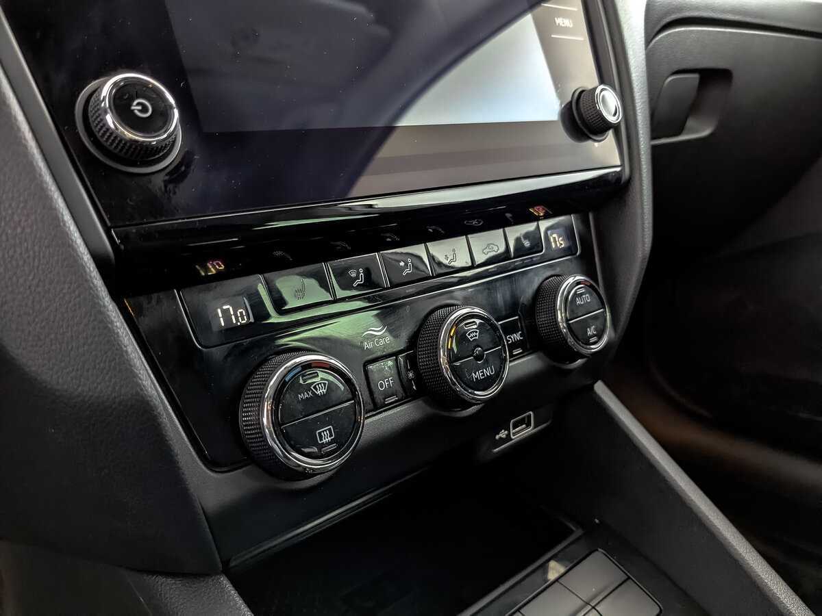 Skoda Octavia, 2018 Фото №16
