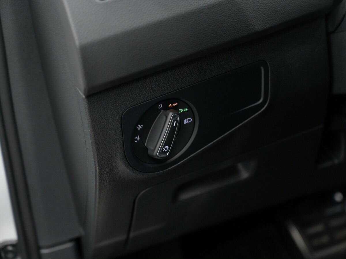 Volkswagen Tiguan, 2022 Фото №18