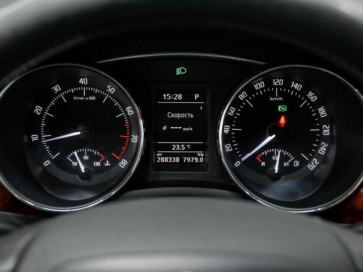 Skoda Superb, 2012 Фото №21