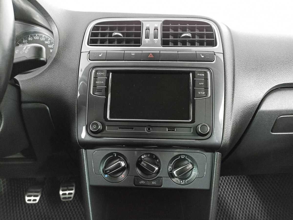 Volkswagen Polo, 2018 Фото №13