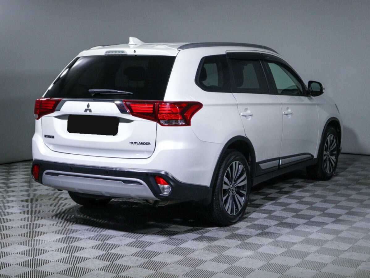 Mitsubishi Outlander, 2018 - 60 120 км. | Фото №5