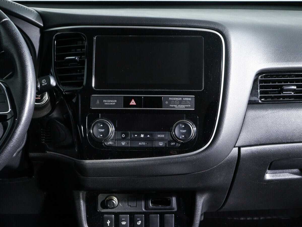 Mitsubishi Outlander, 2019 Фото №13