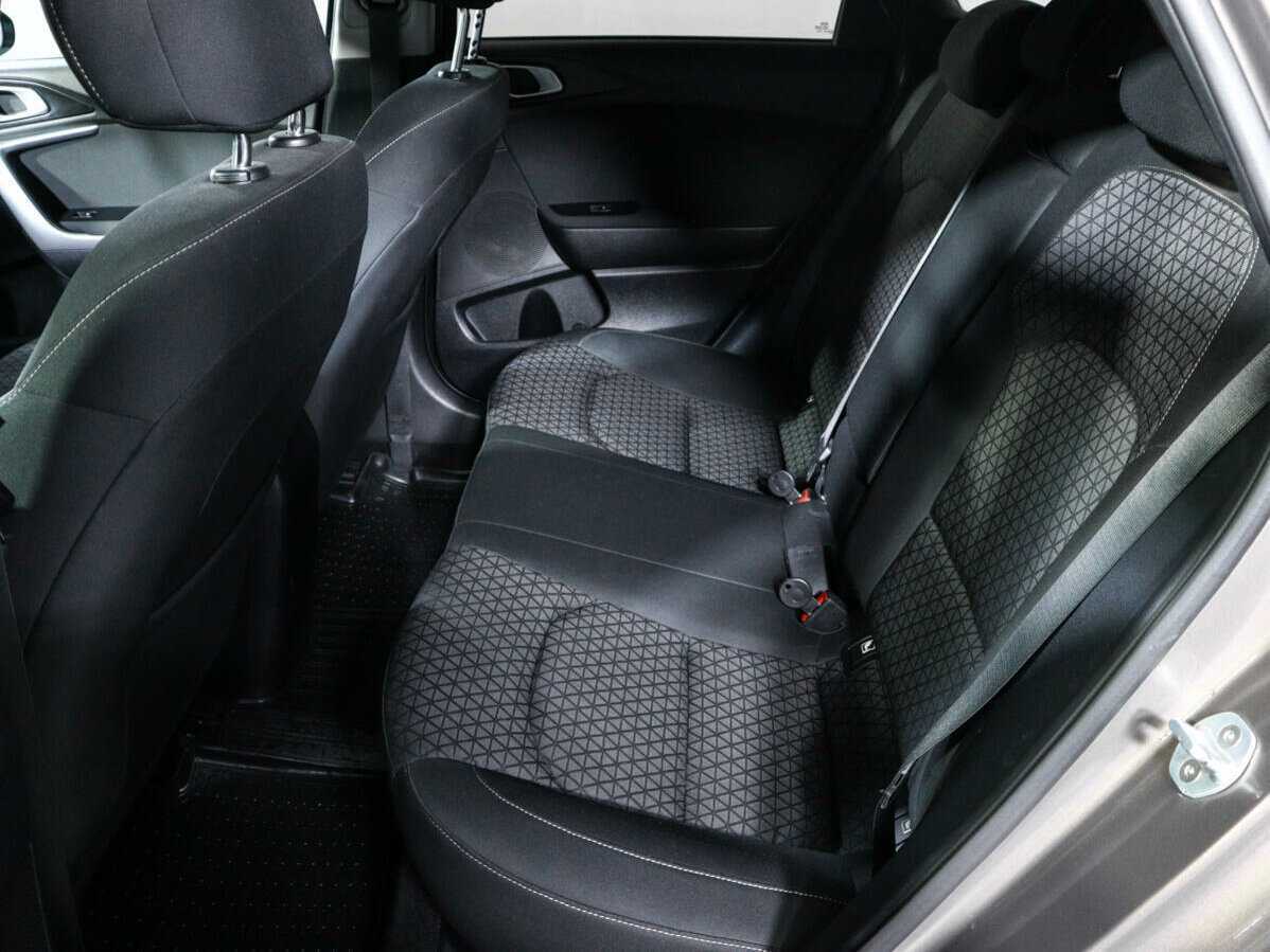 Kia Ceed, 2019 Фото №10