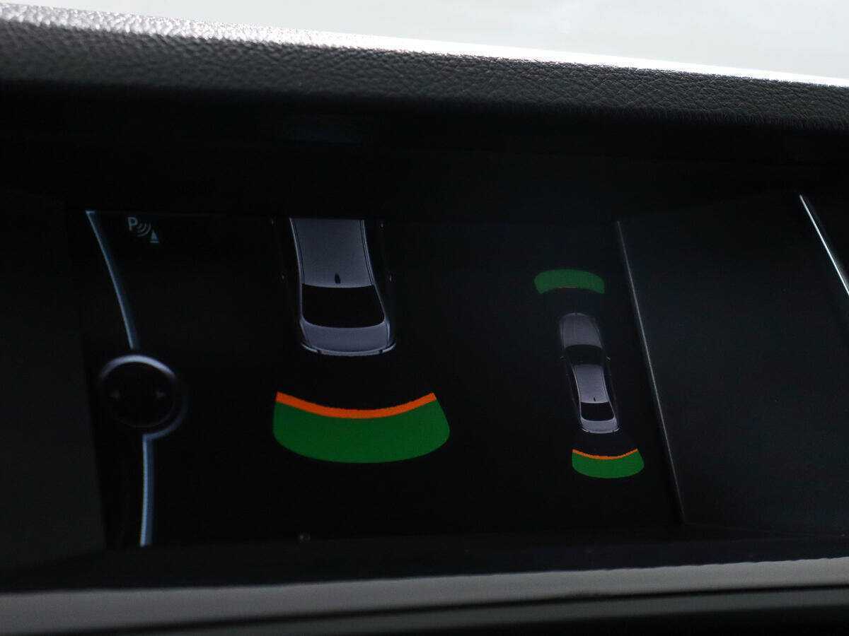 BMW 5 серии 520i, 2014 Фото №17