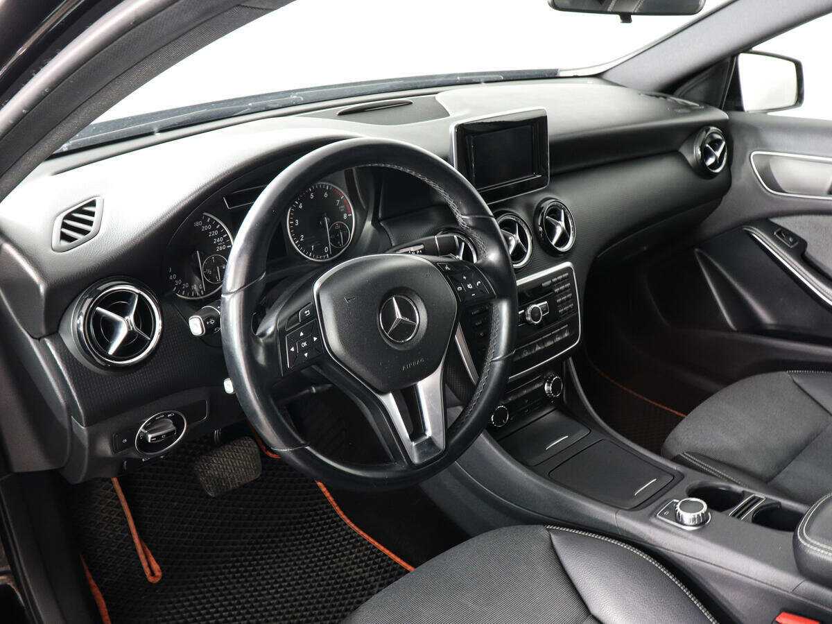 Mercedes-Benz A-Класс 180, 2013 Фото №9