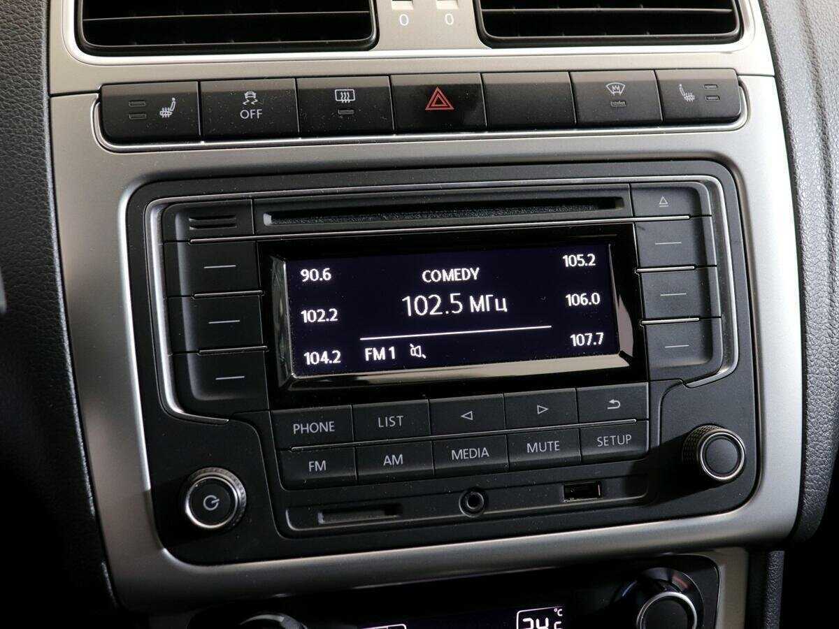 Volkswagen Polo, 2017 Фото №16