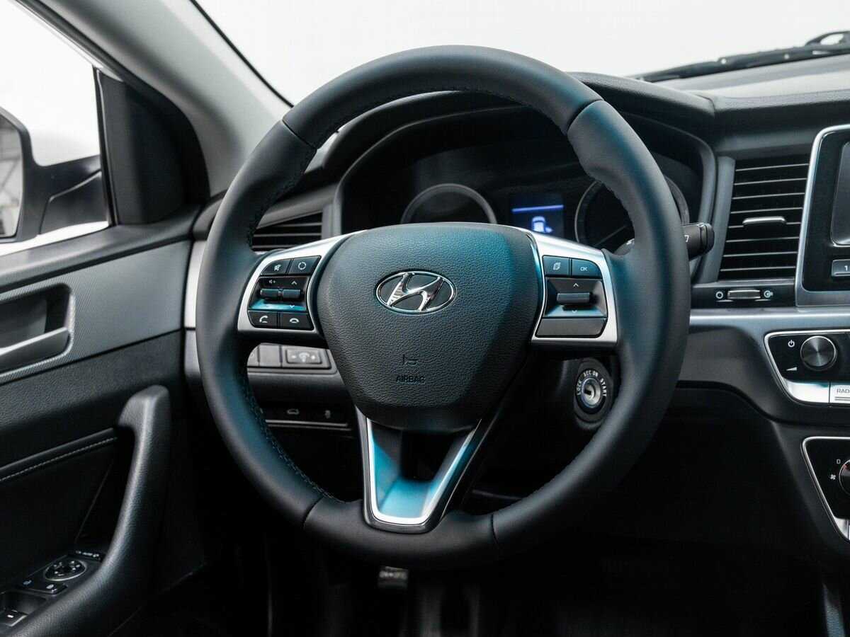 Hyundai Sonata, 2019 Фото №11