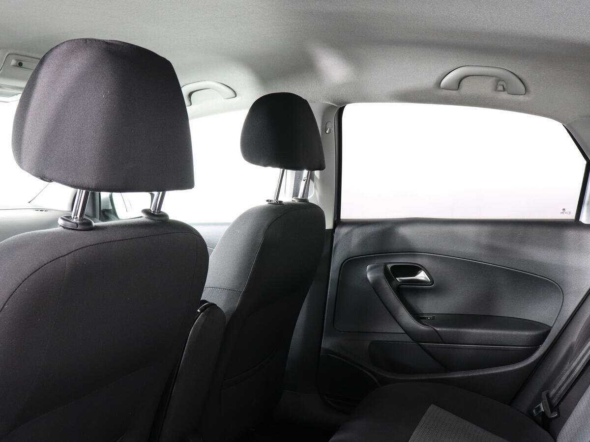 Volkswagen Polo, 2015 Фото №12
