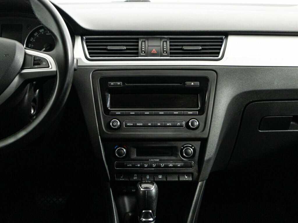 Skoda Rapid, 2015 Фото №14