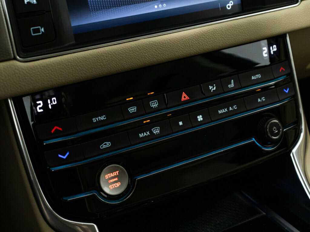 Jaguar XF, 2017 Фото №20