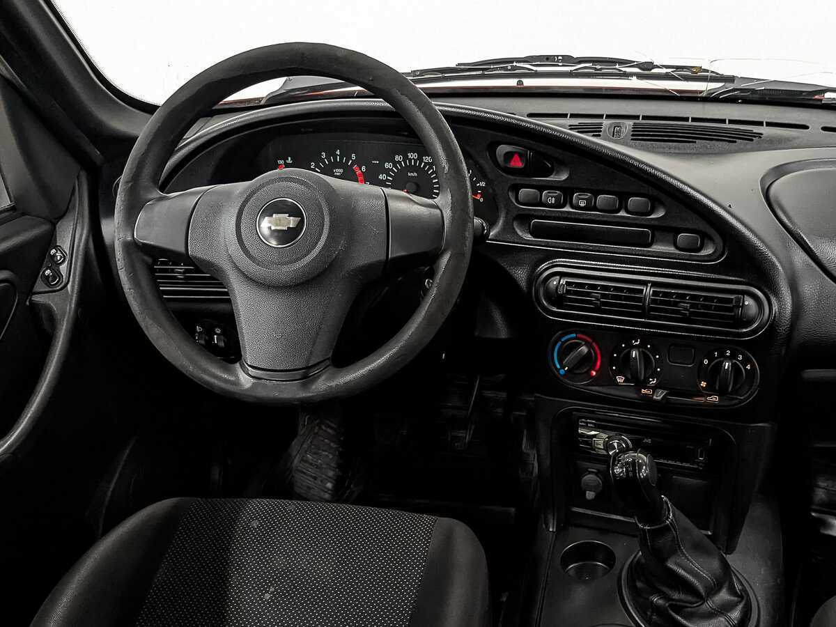 Chevrolet Niva, 2015 Фото №25