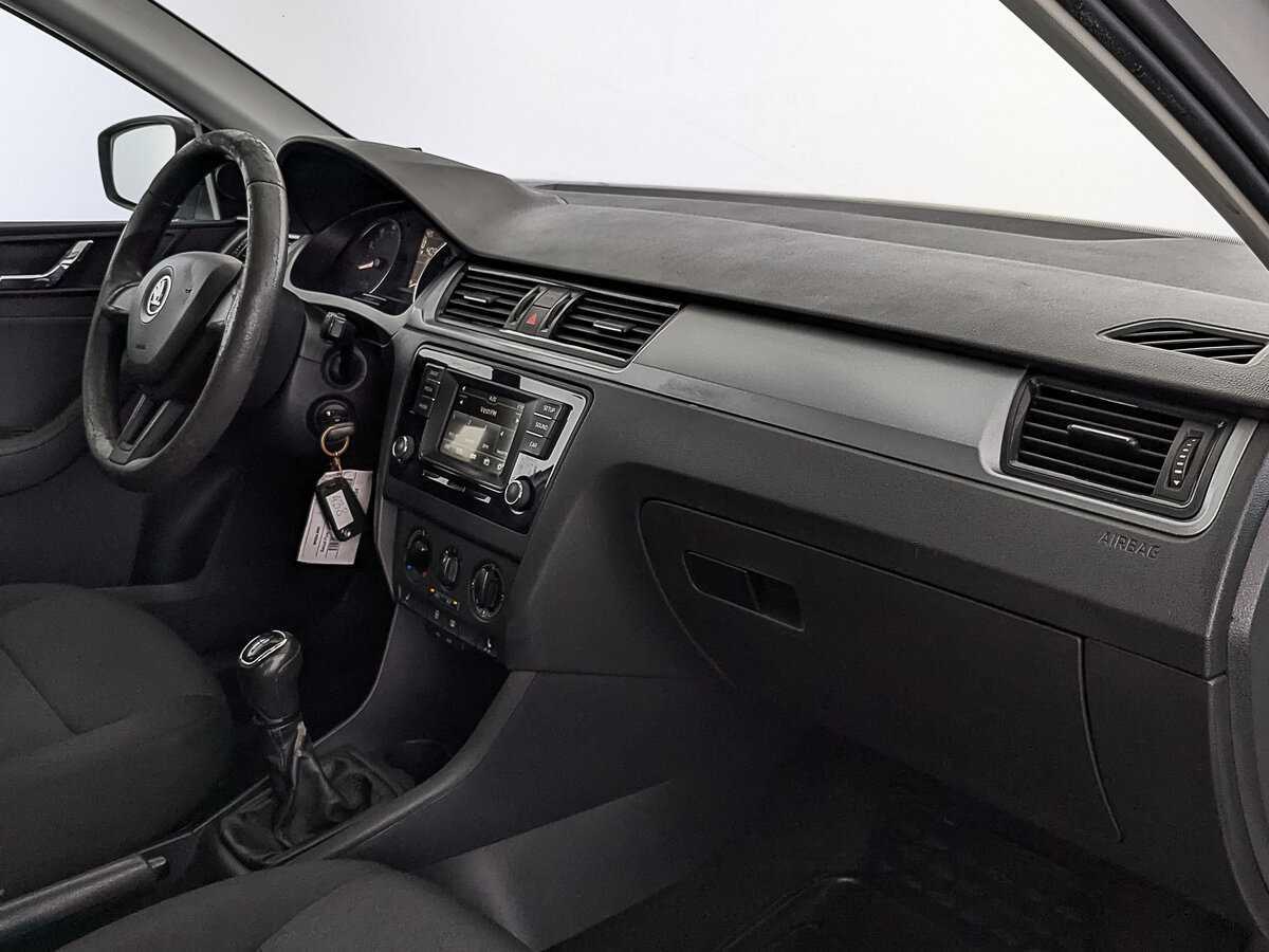 Skoda Rapid, 2017 Фото №13