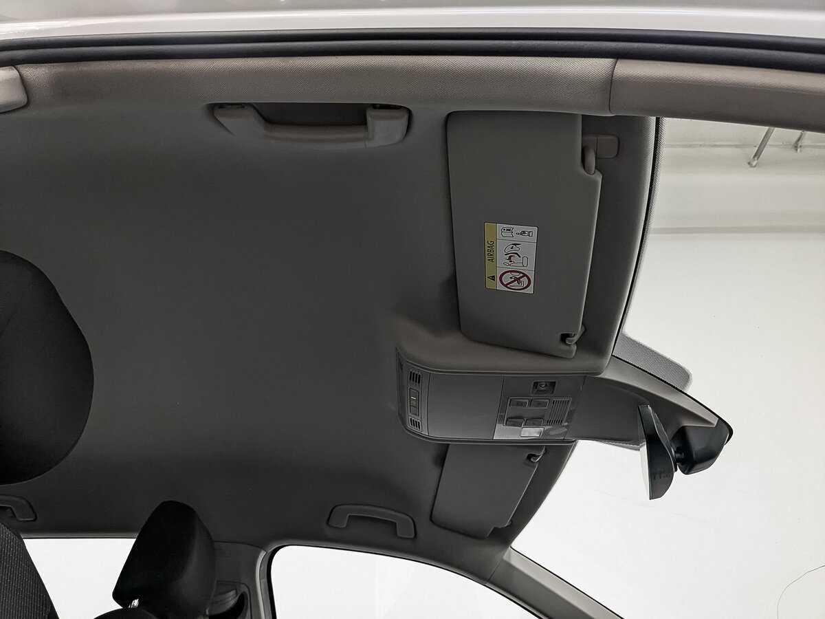 Volkswagen Tiguan, 2021 Фото №21