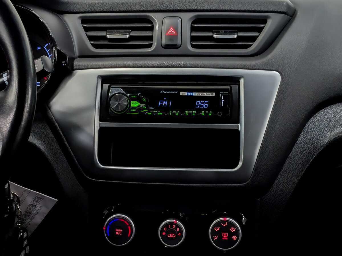 Kia Rio, 2015 Фото №15