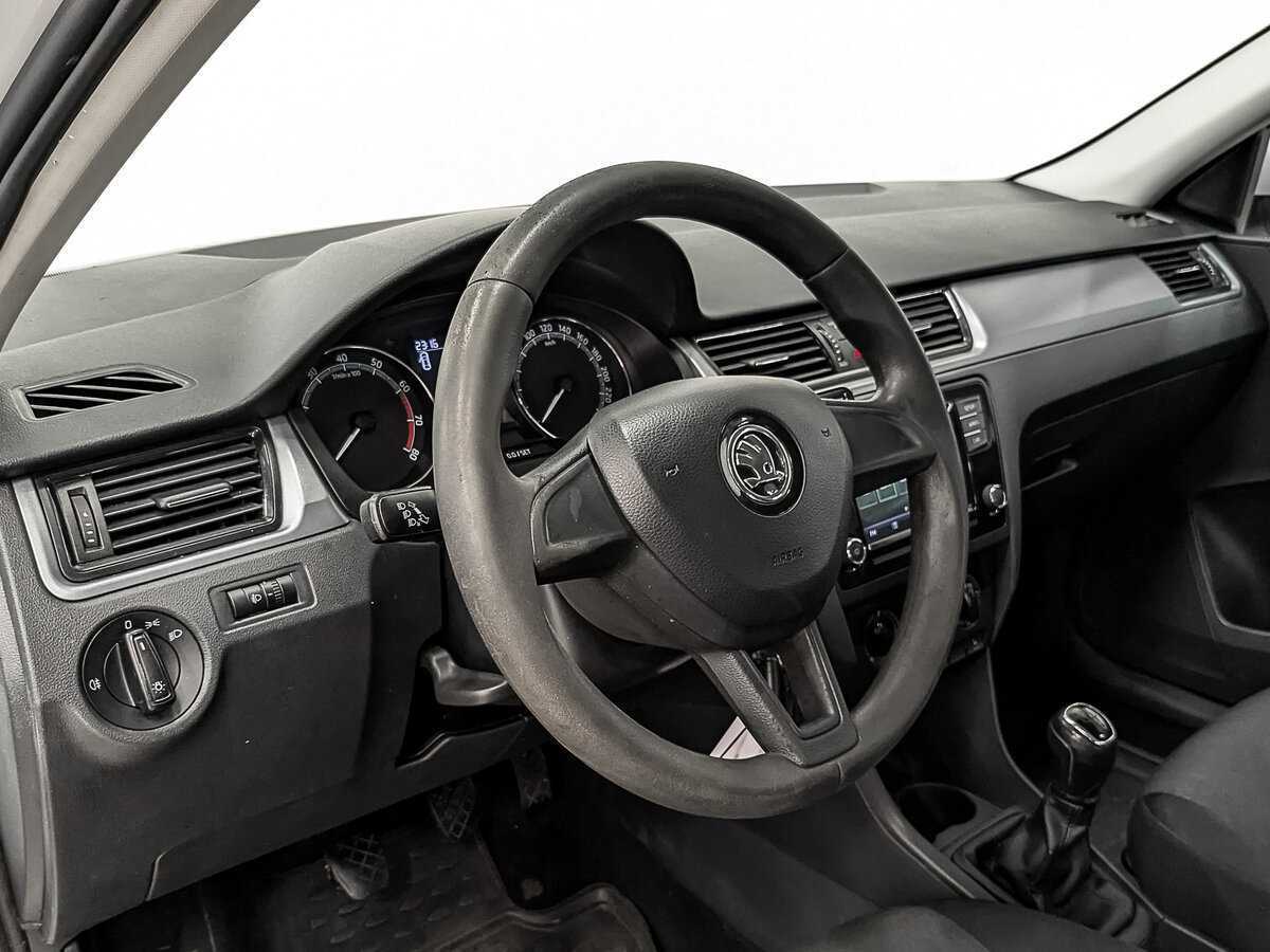 Skoda Rapid, 2017 Фото №13