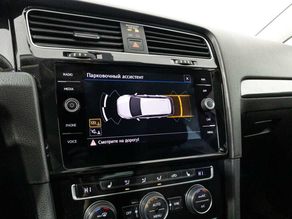 Volkswagen Golf, 2018 Фото №16