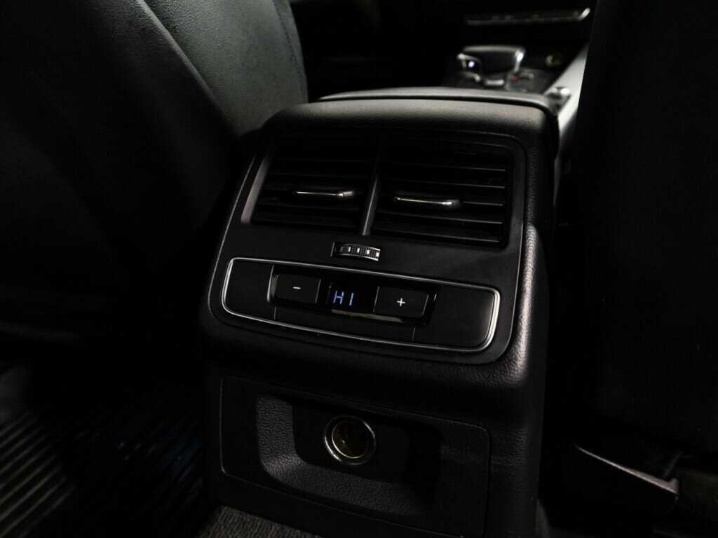 Audi A4, 2015 Фото №21