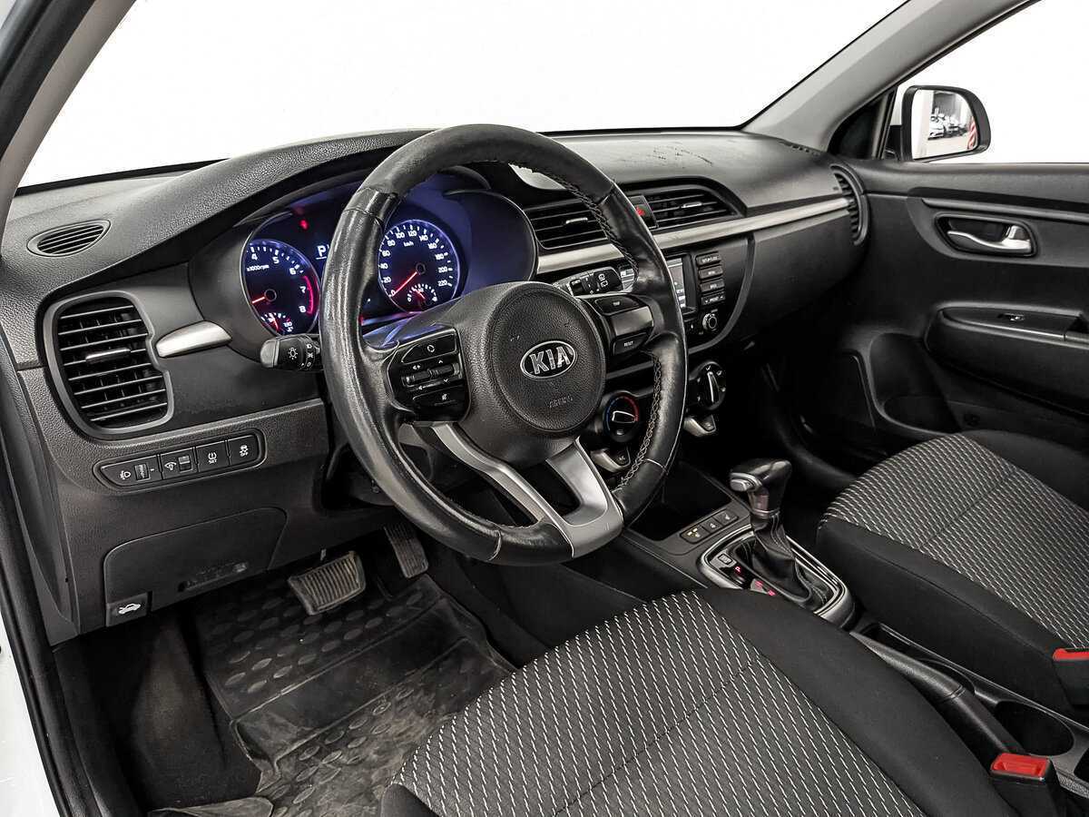 Kia Rio X-Line, 2020 Фото №12