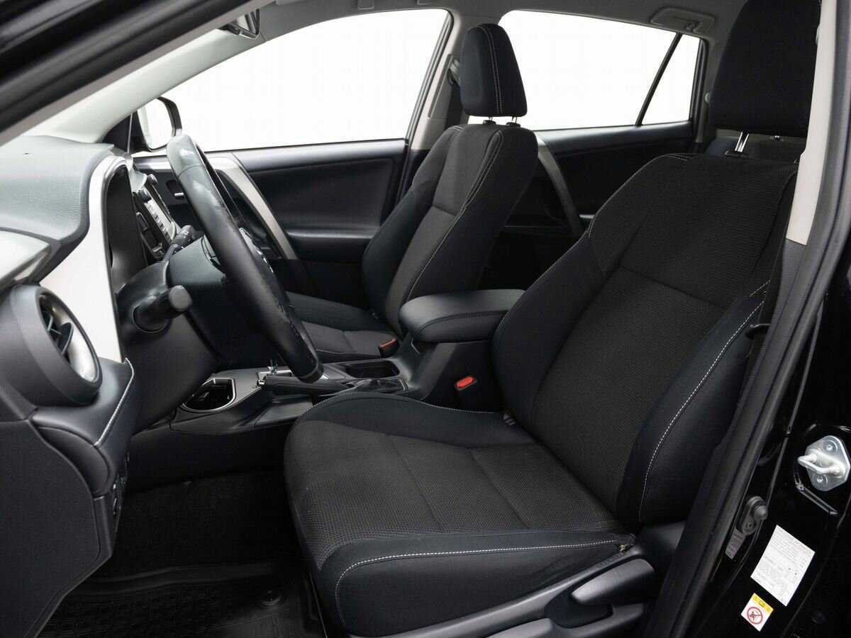 Toyota RAV4, 2017 Фото №9