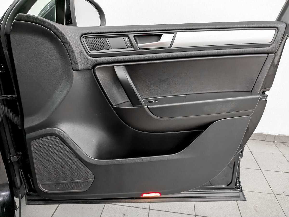 Volkswagen Touareg, 2013 Фото №23