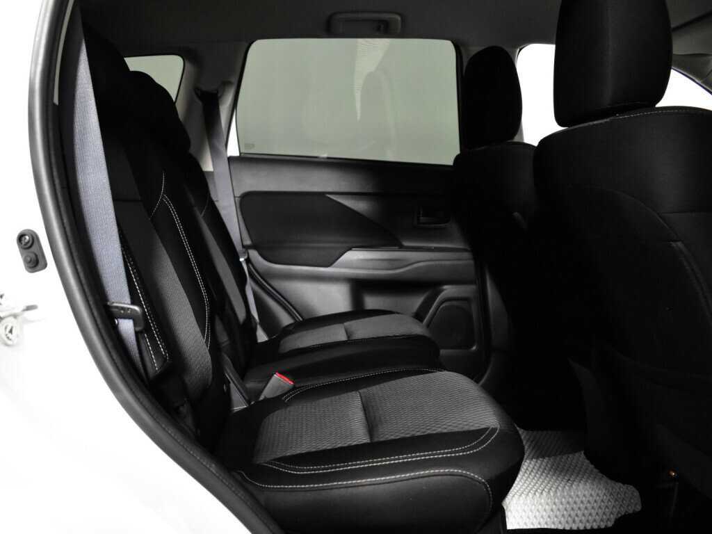 Mitsubishi Outlander, 2020 Фото №10