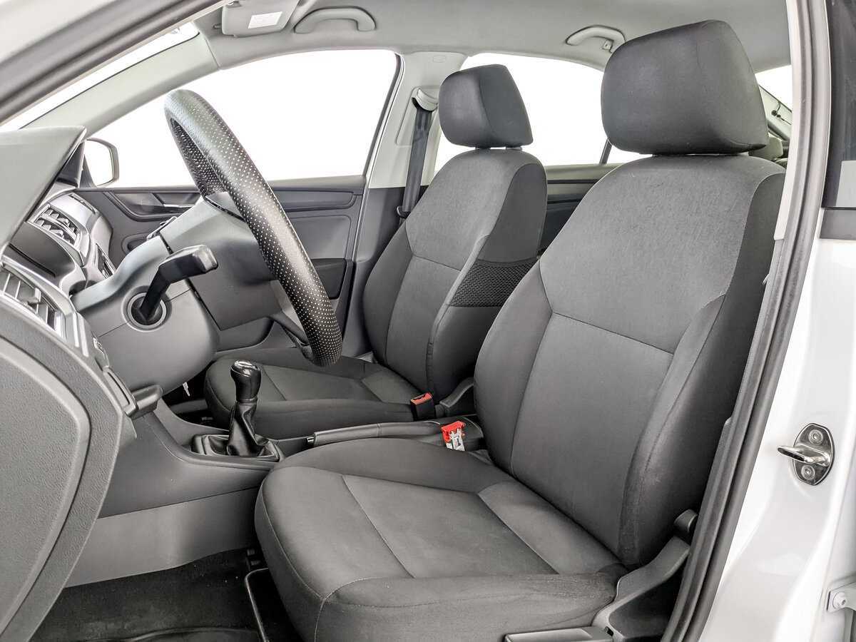 Skoda Rapid, 2017 Фото №18