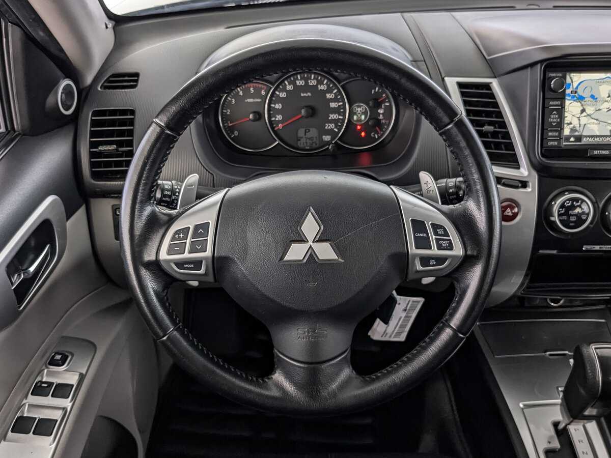 Mitsubishi Pajero Sport, 2013 Фото №22