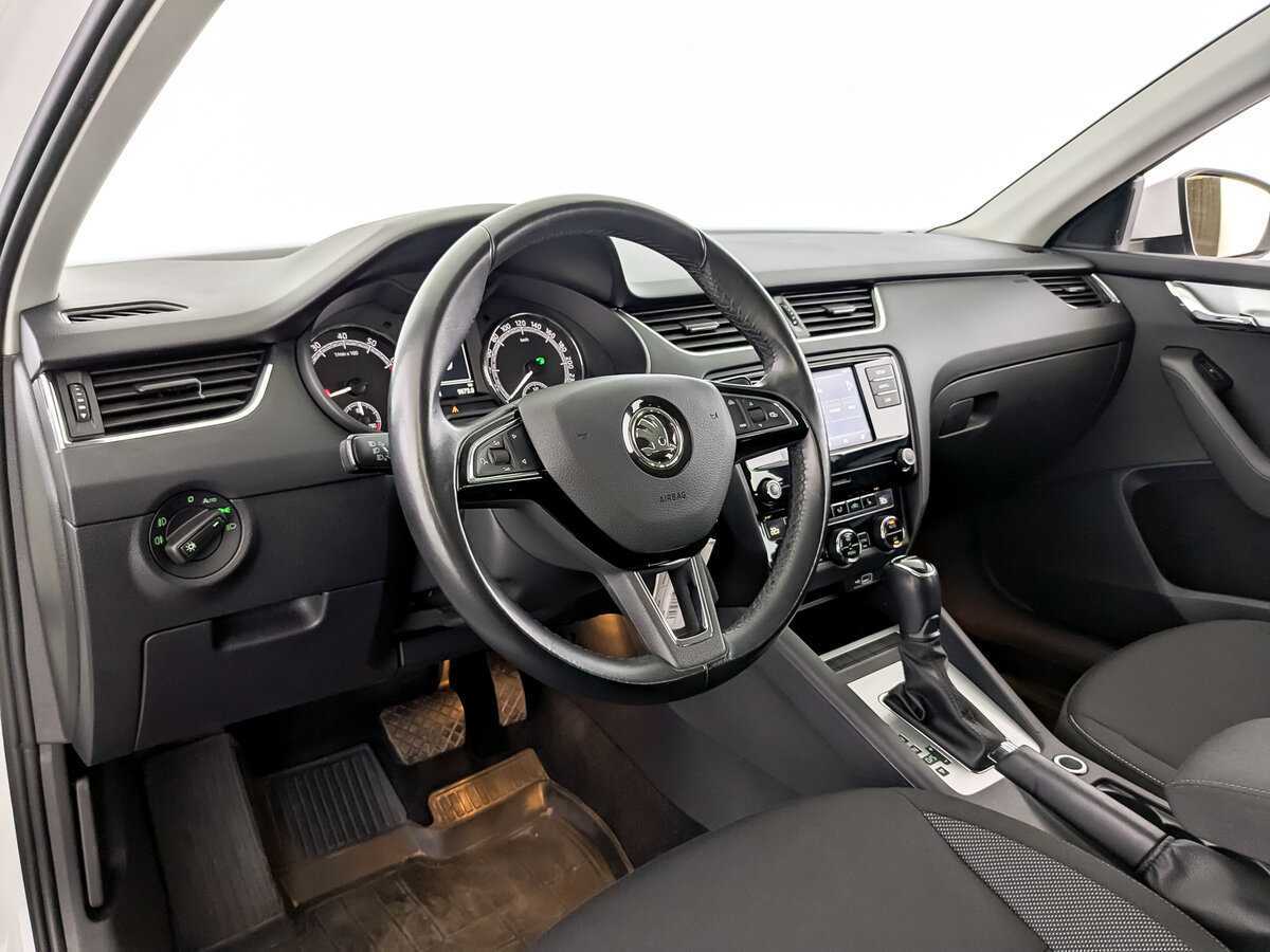 Skoda Octavia, 2018 Фото №16