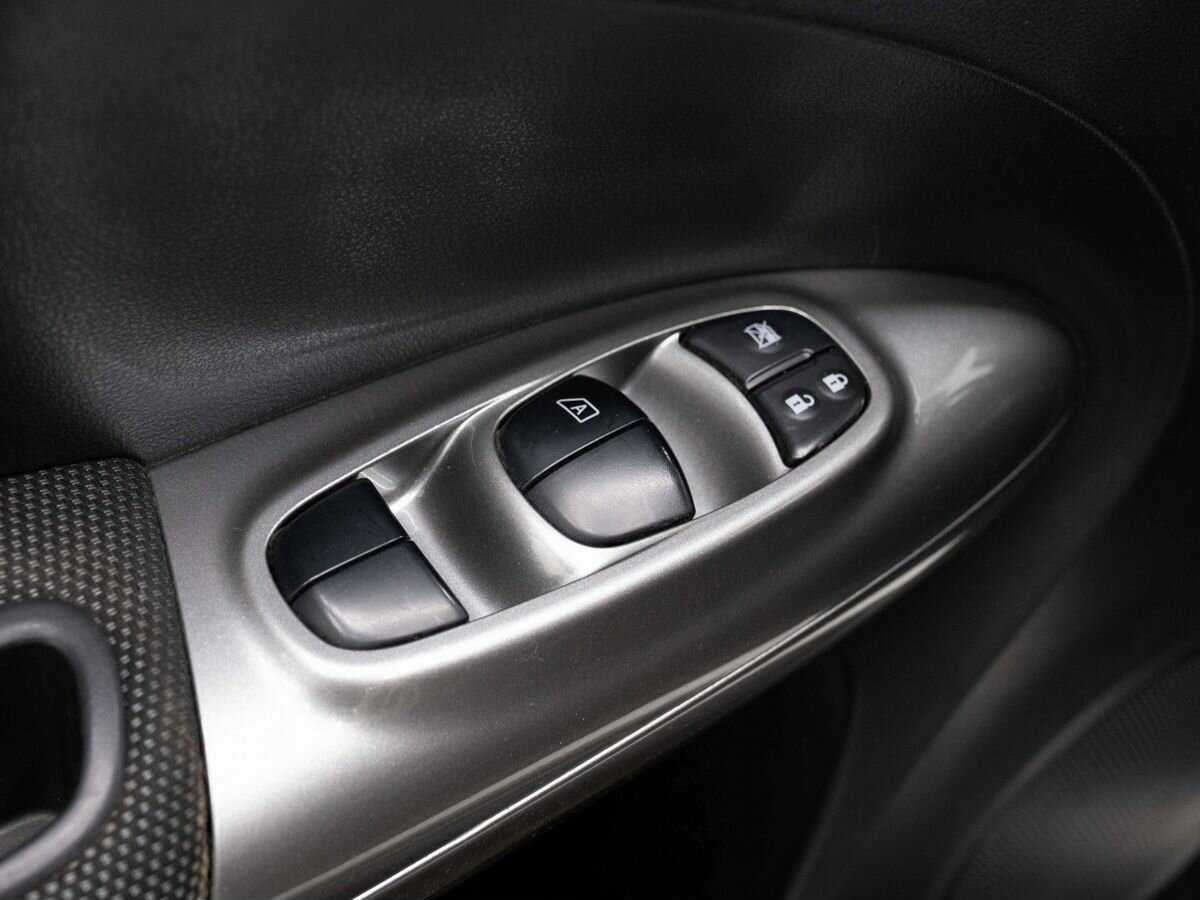 Nissan Juke, 2012 Фото №18