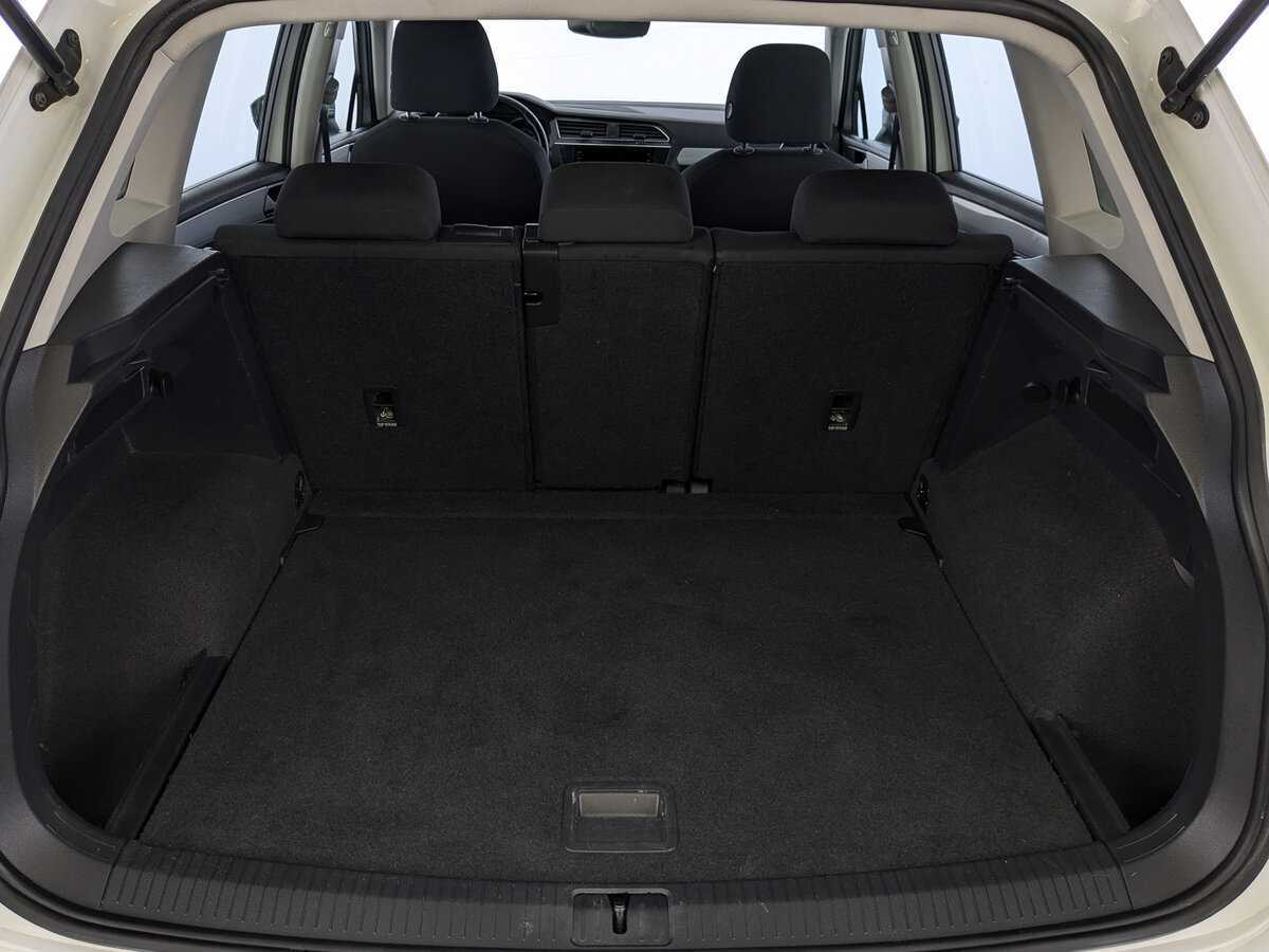 Volkswagen Tiguan, 2021 Фото №10