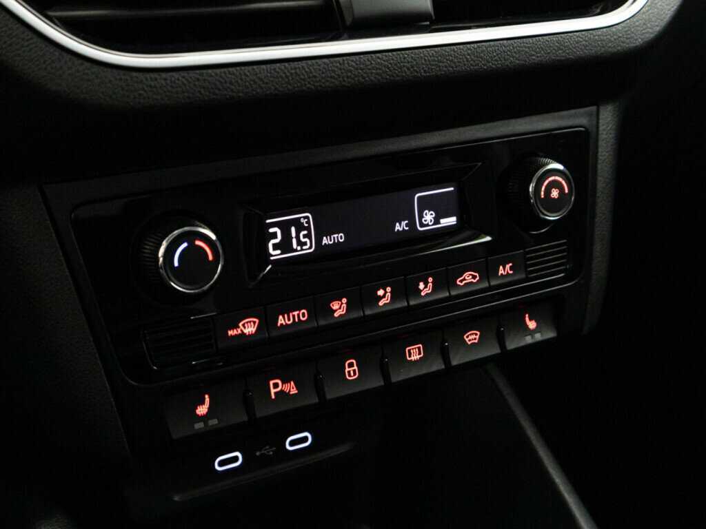 Volkswagen Polo, 2021 Фото №16