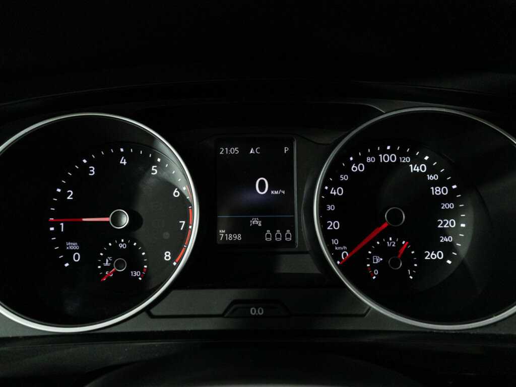 Volkswagen Tiguan, 2021 Фото №12