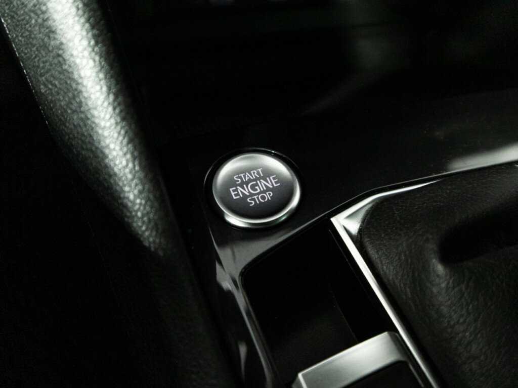 Volkswagen Tiguan, 2021 Фото №20