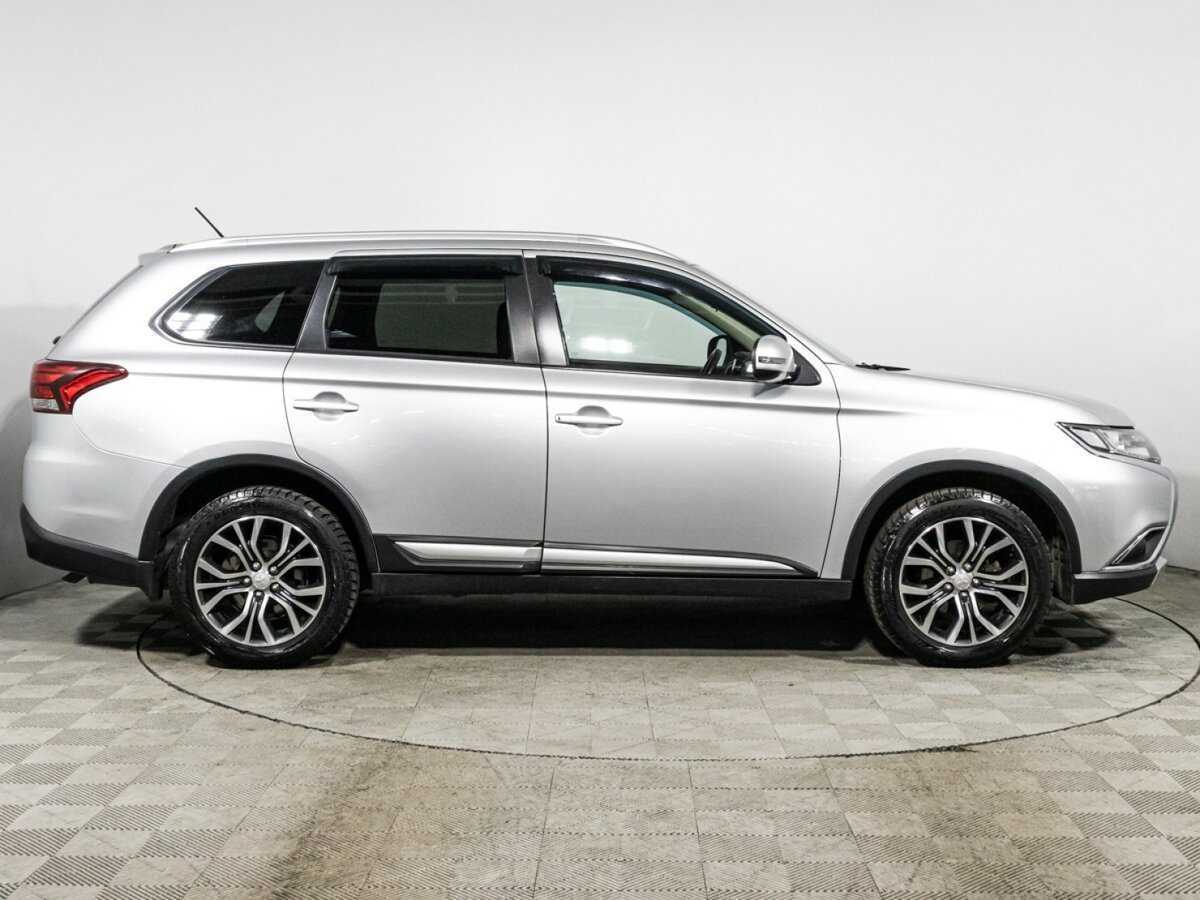 Mitsubishi Outlander, 2016 - 145 484 км. | Фото №4
