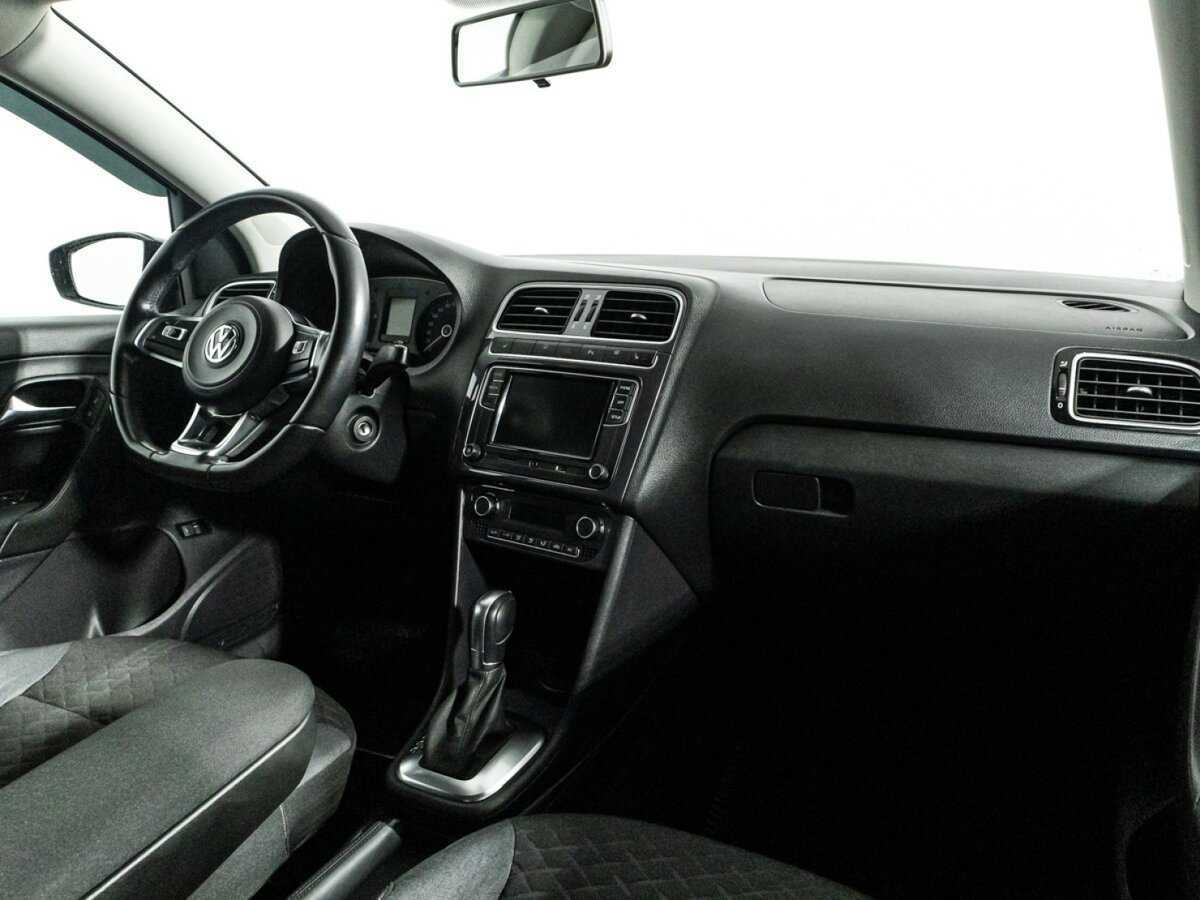 Volkswagen Polo, 2018 Фото №9