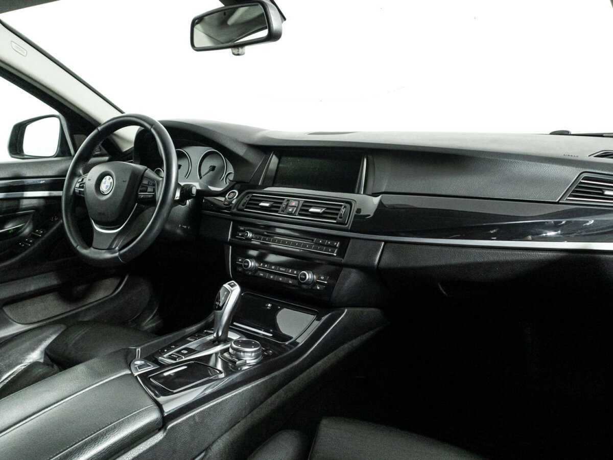 BMW 5 серии 528i xDrive, 2014 Фото №9