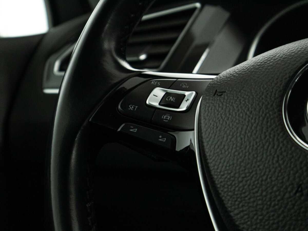 Volkswagen Tiguan, 2019 Фото №18