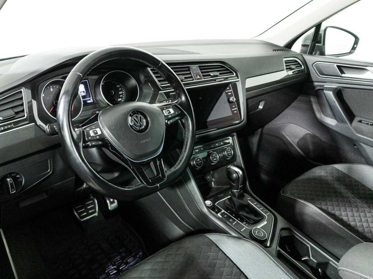 Volkswagen Tiguan, 2018 Фото №11