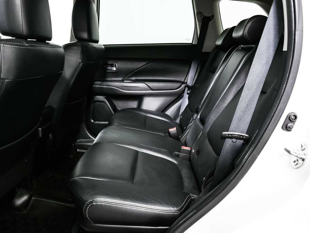 Mitsubishi Outlander, 2014 Фото №12