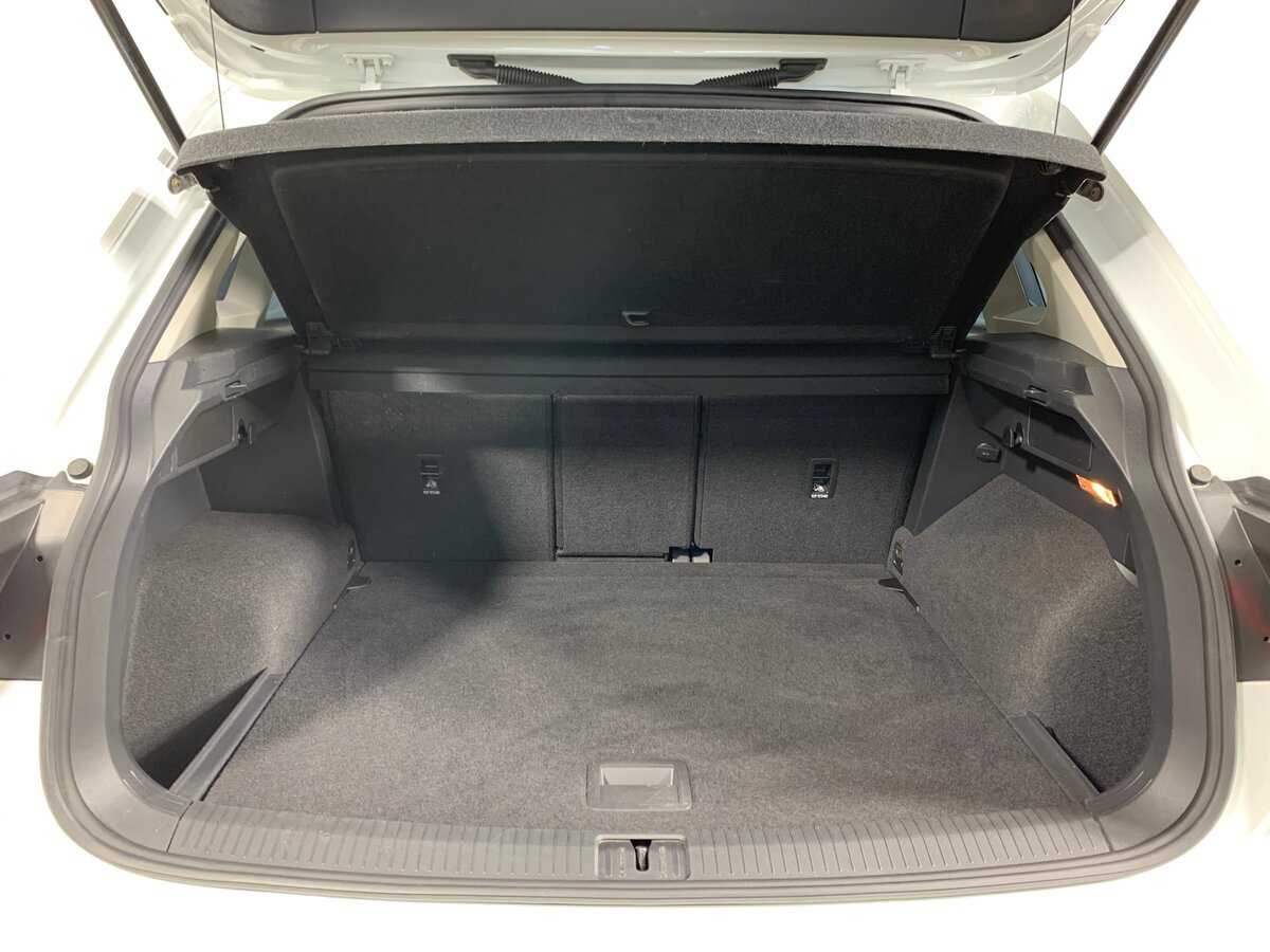 Volkswagen Tiguan, 2018 Фото №20