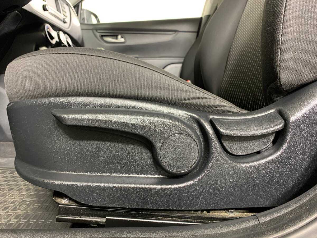 Kia Rio X-Line, 2018 Фото №17