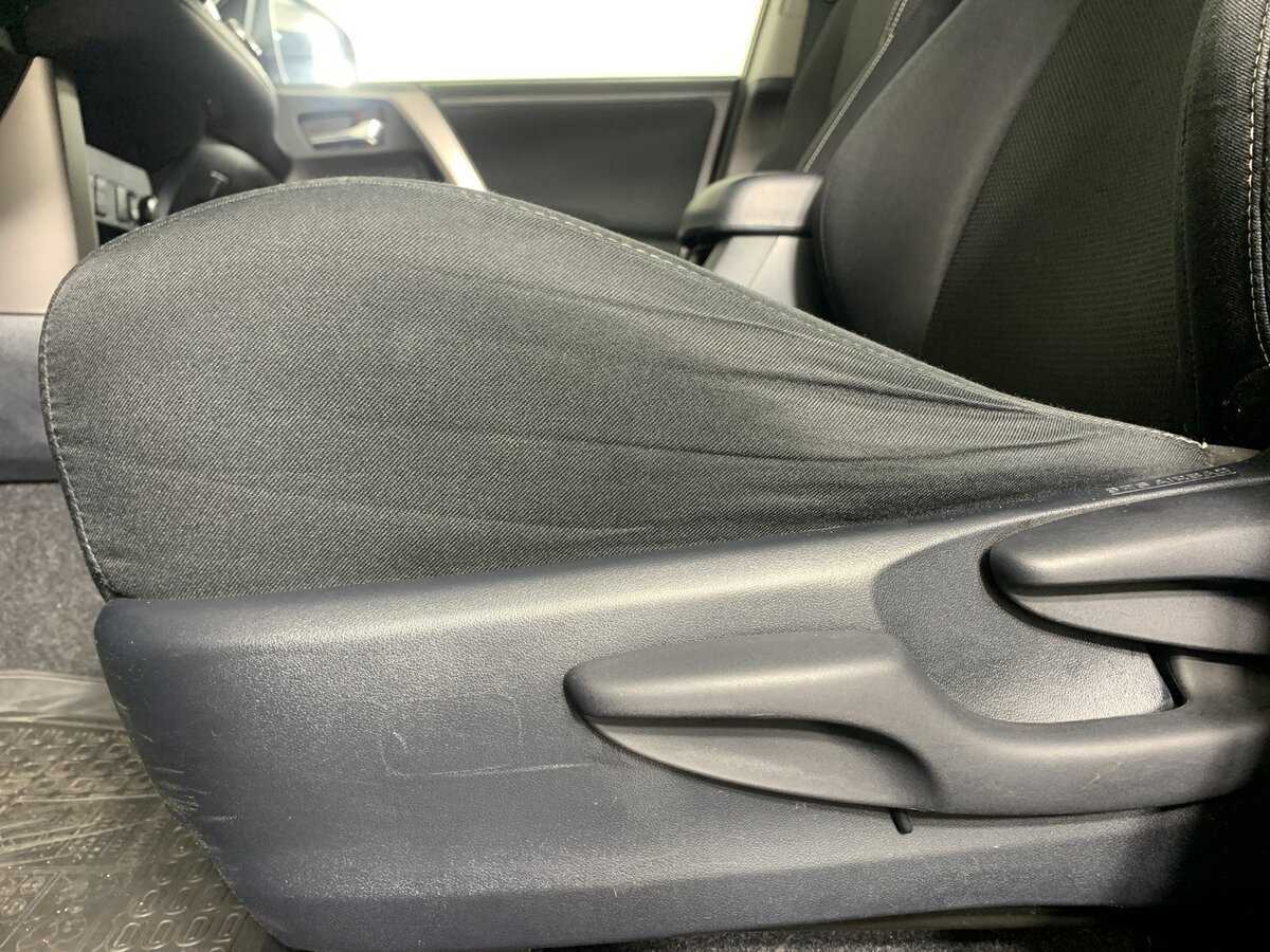 Toyota RAV4, 2018 Фото №17