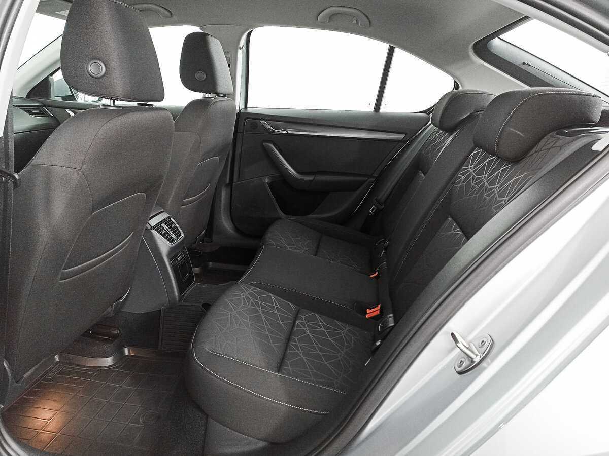 Skoda Octavia, 2018 Фото №10