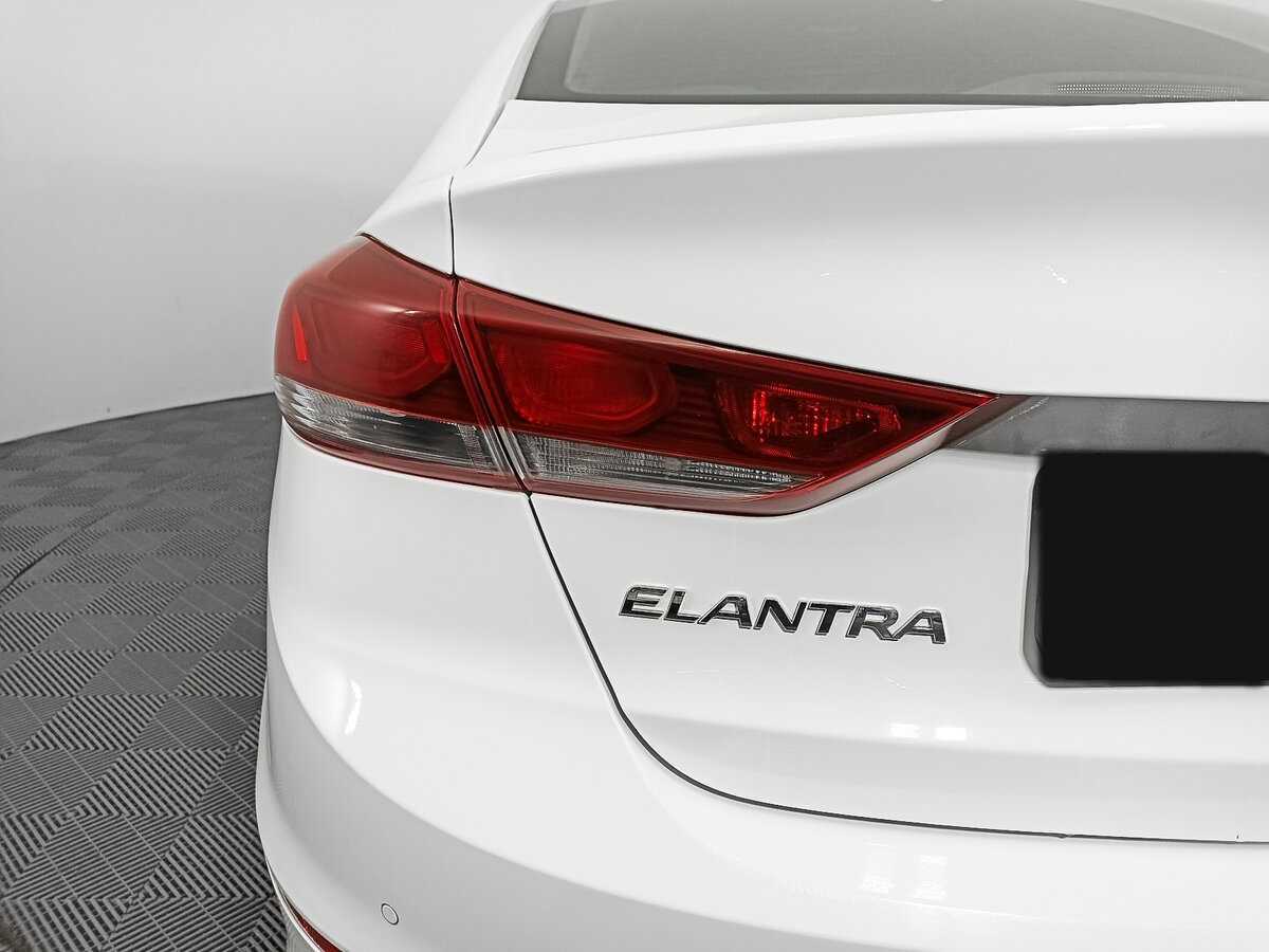 Hyundai Elantra, 2017 Фото №9