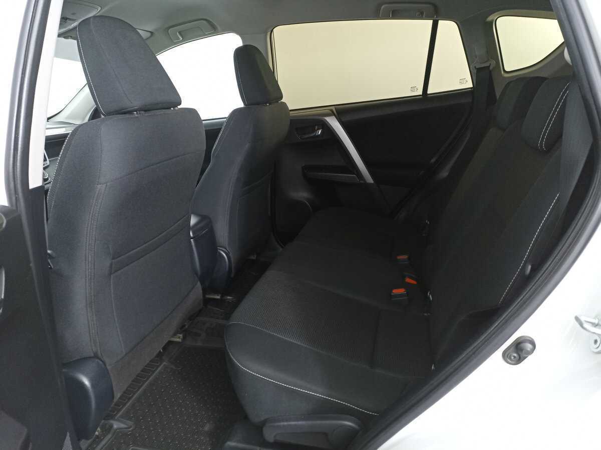 Toyota RAV4, 2017 - 70 002 км. | Фото №7
