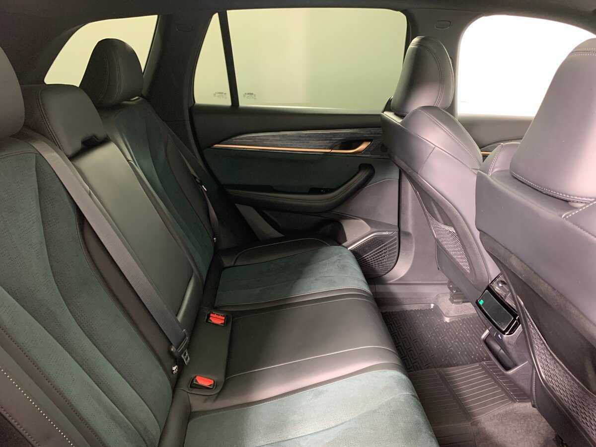 Geely Monjaro, 2022 Фото №18