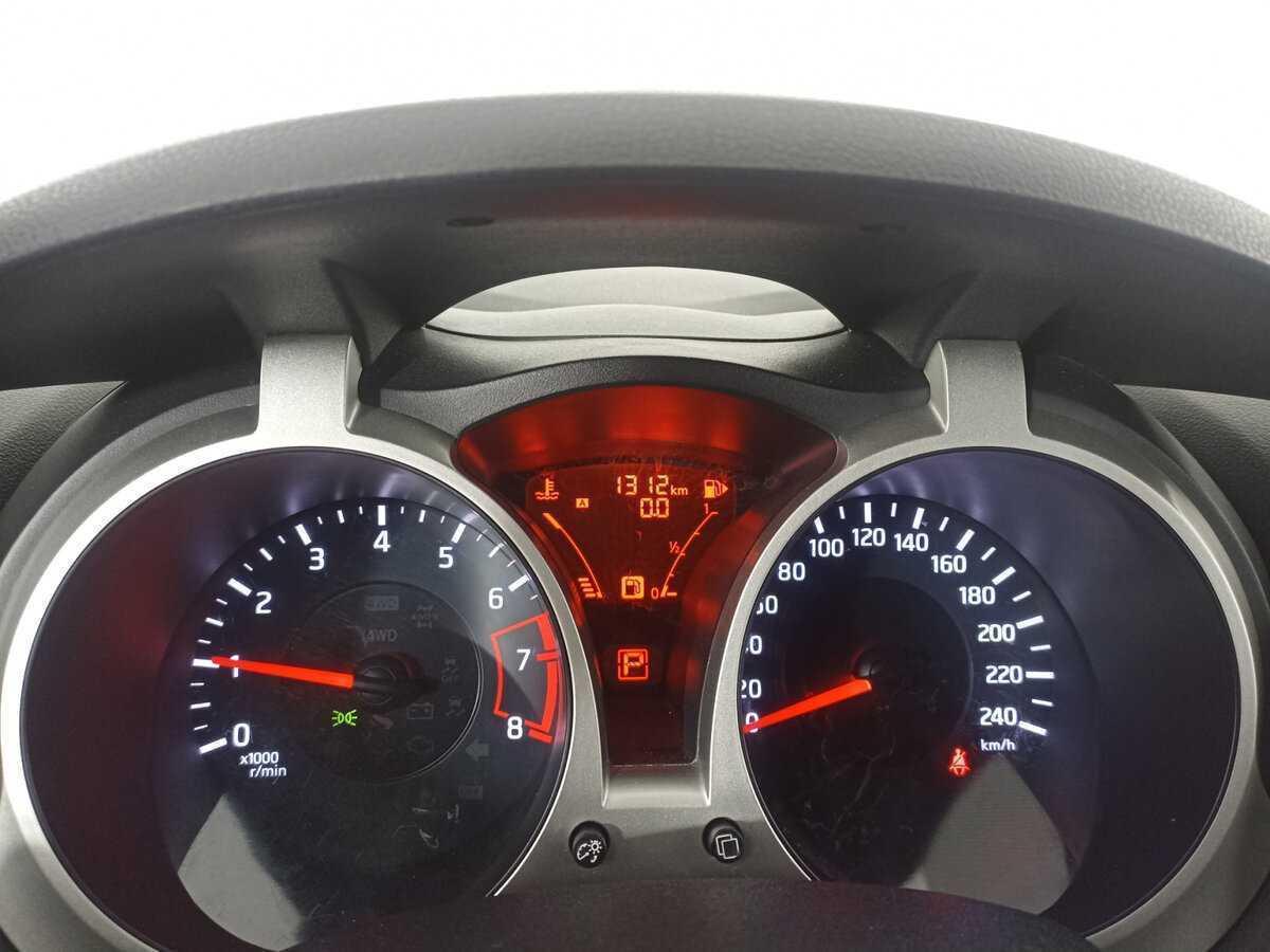 Nissan Juke, 2013 Фото №13