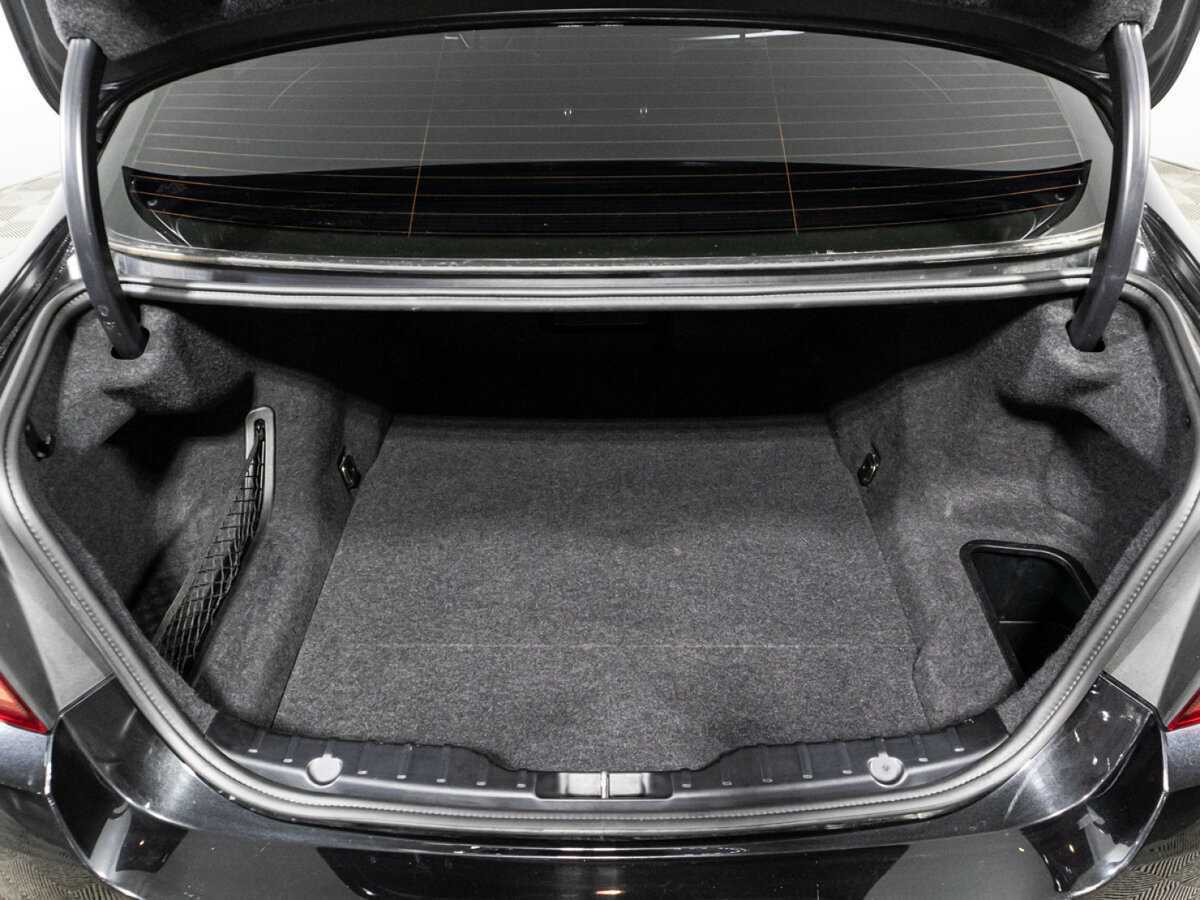 BMW 5 серии 528i xDrive, 2012 Фото №15